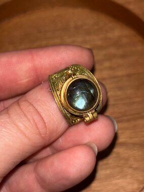 Labradorite Snuff Poison Ring, Secret Box Ring size 8.75